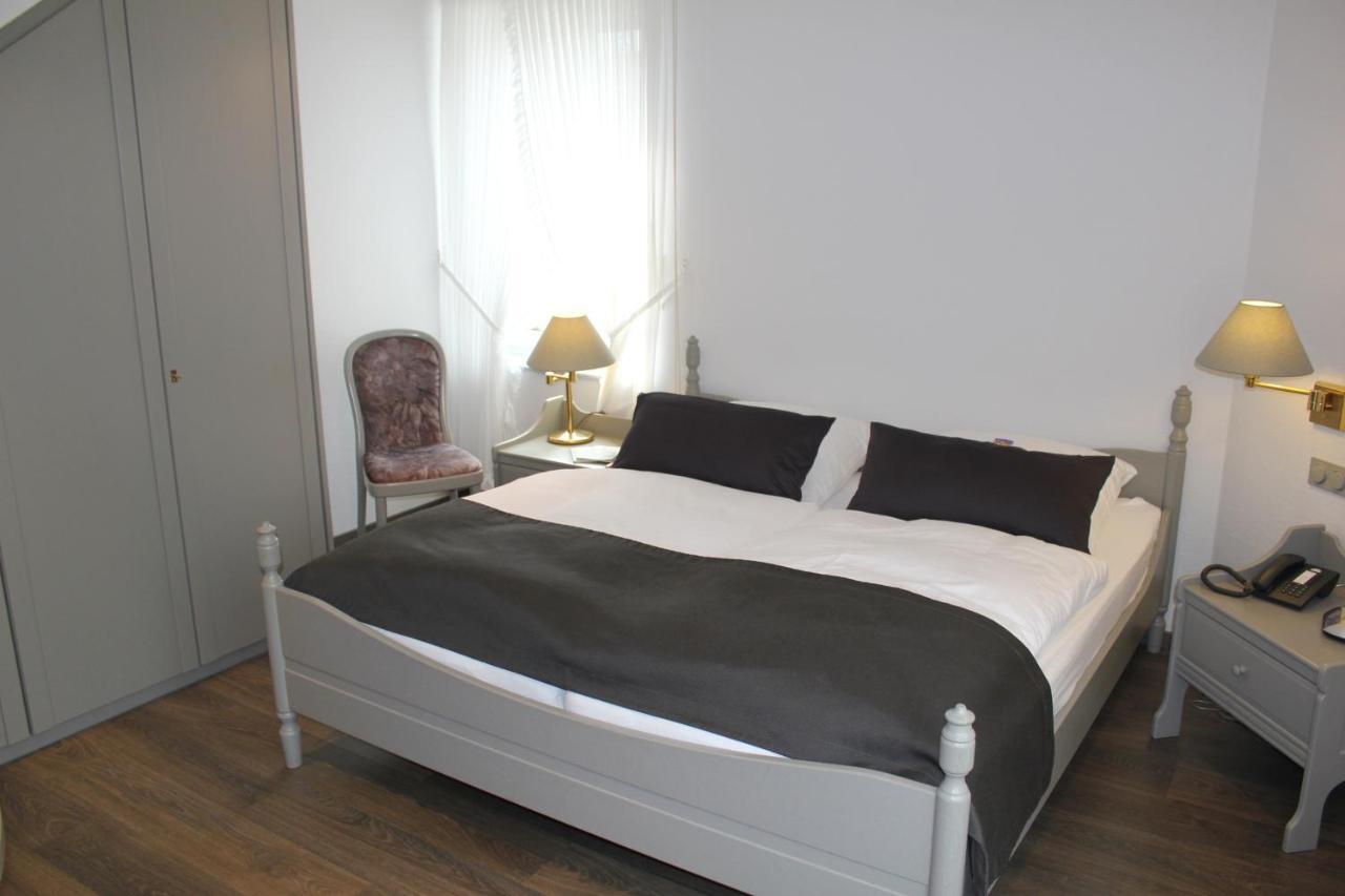Hotel Goldener Stern 아셰베르크 객실 사진